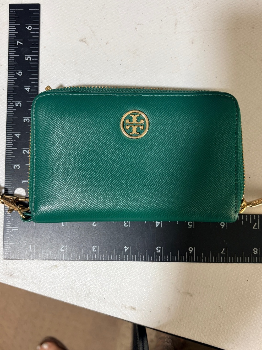 Tory Burch Emerald Green Zip Wristlet Wallet with Gold Logo - Picture 4 of 5